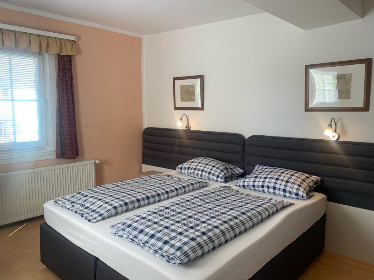 Zum Weissen Ross Hotell Nidda Eksteriør bilde